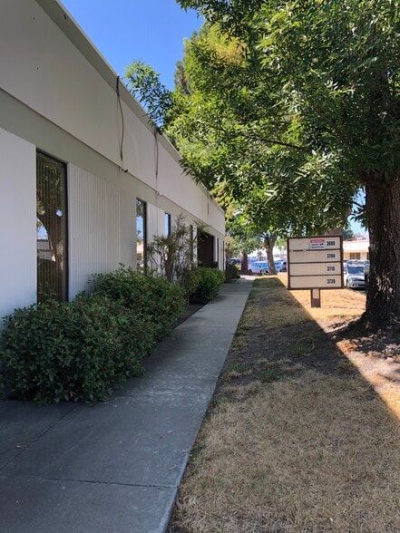 More Photos Of 3680-3730 Yale Way, Fremont Warehouse For Lease