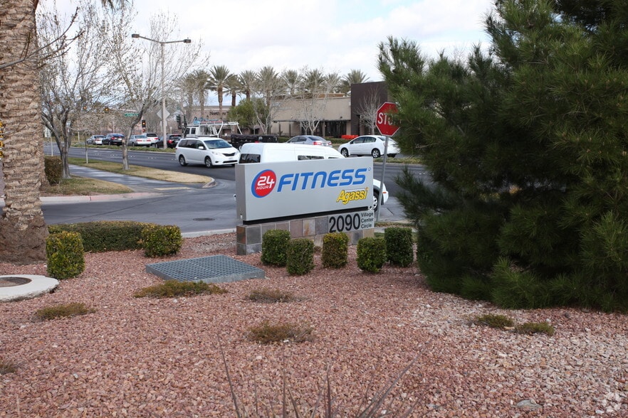 More Photos Of 2090 Village Center Cir, Las Vegas Health Club For Lease