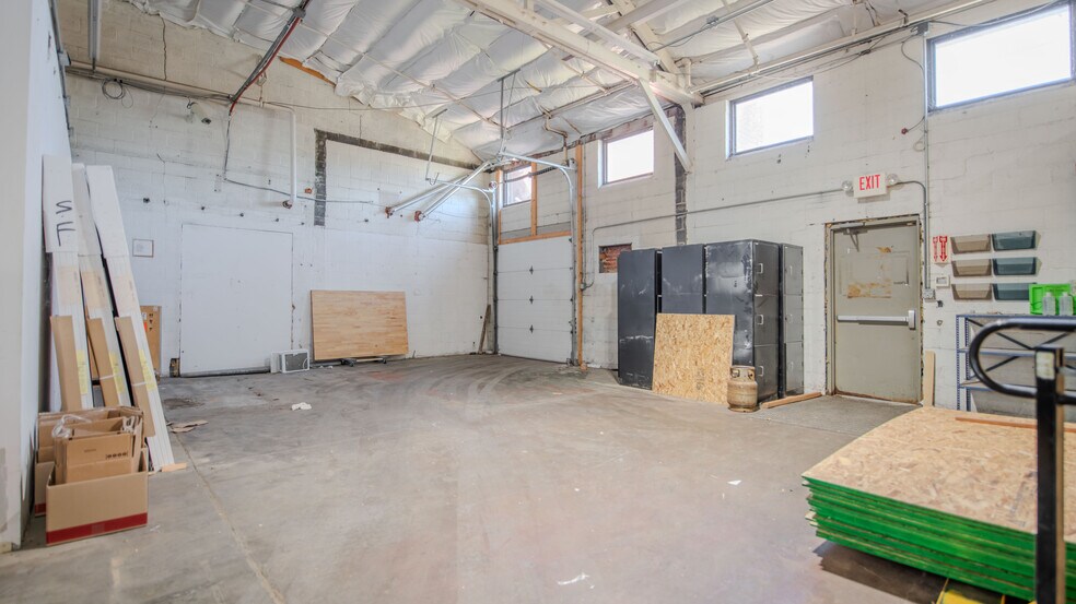 More Photos Of 1020 Commerce Park Dr, Williamsport Flex For Lease