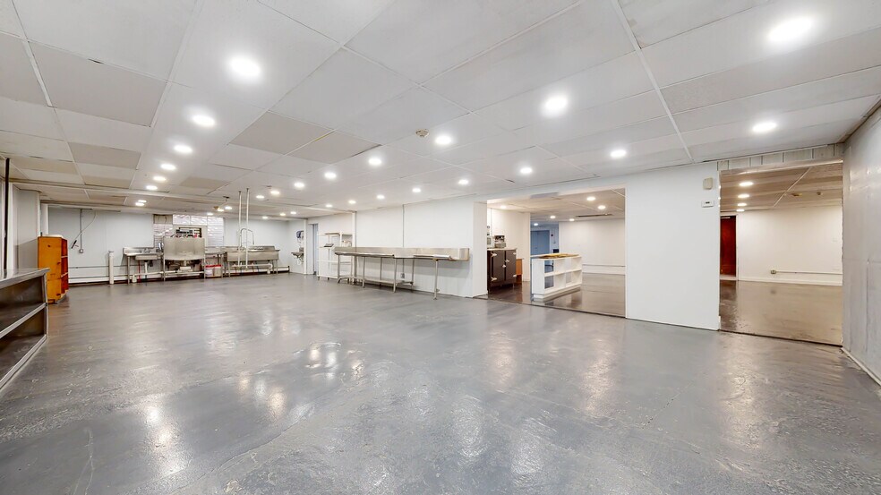 More Photos Of 906 Rt-28, Kingston Restaurant For Sale