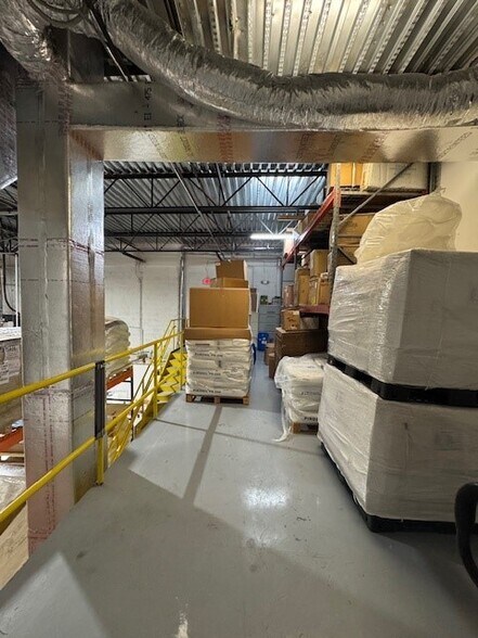 More Photos Of 12601 NW 115th Ave, Medley Warehouse For Lease