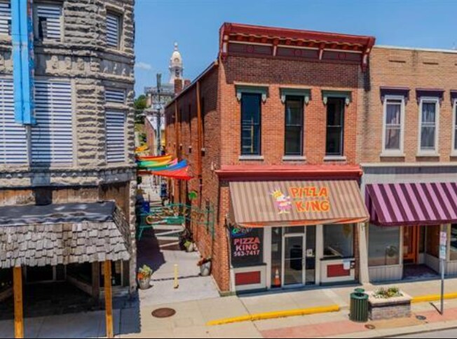 Primary Photo Of 46 W Canal St, Wabash Restaurant For Sale