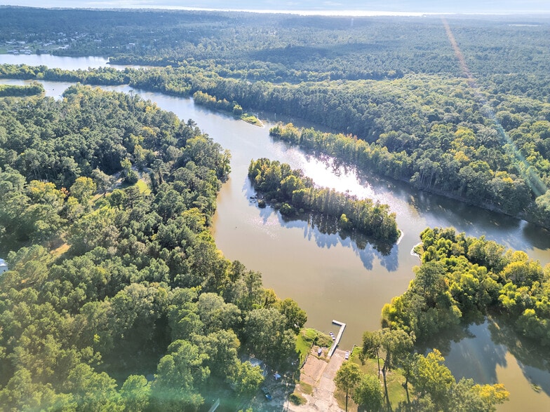 Primary Photo Of 280 Broken Arrow Marina, Livingston Hotel For Sale