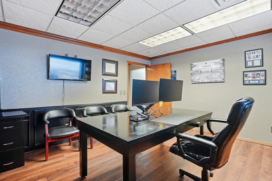 More Photos Of 14220 S Meridian Ave, Oklahoma City Warehouse For Sale