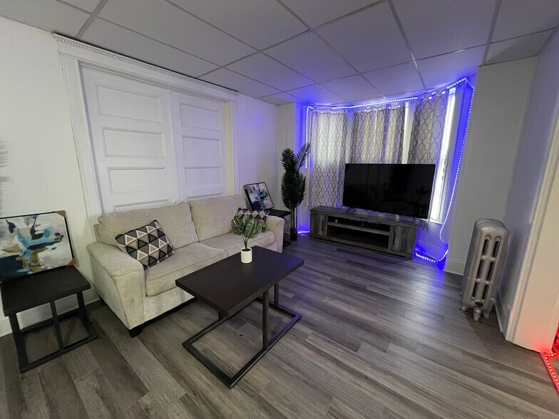 More Photos Of 408 James St, Syracuse Apartments For Sale