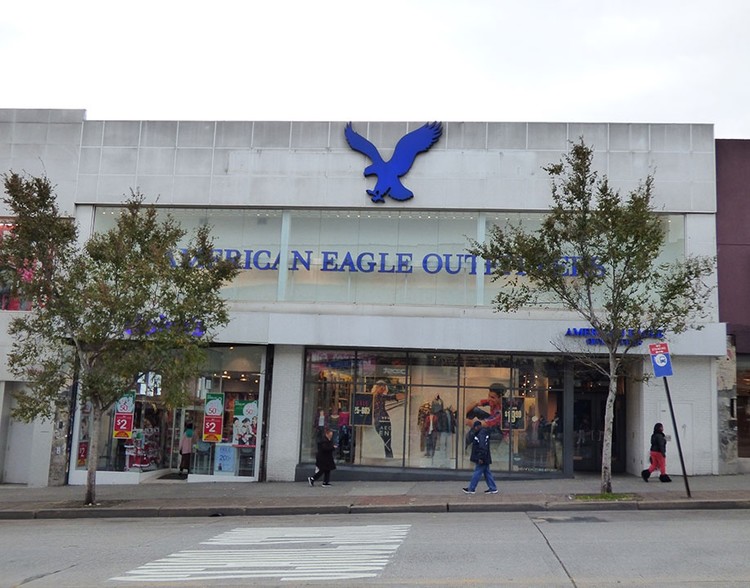 Primary Photo Of 248-260 E Fordham Rd, Bronx Storefront Retail Office For Lease