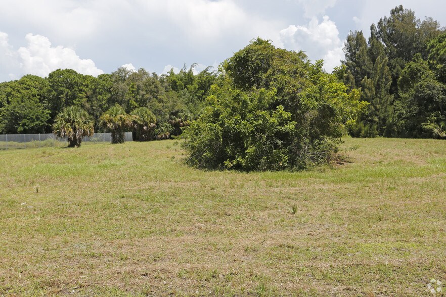 More Photos Of 1630 Manor Rd, Englewood Land For Sale