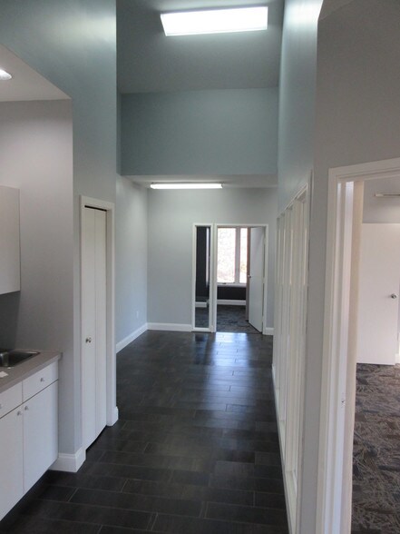 More Photos Of 1803 Whites Rd, Kalamazoo Office For Lease