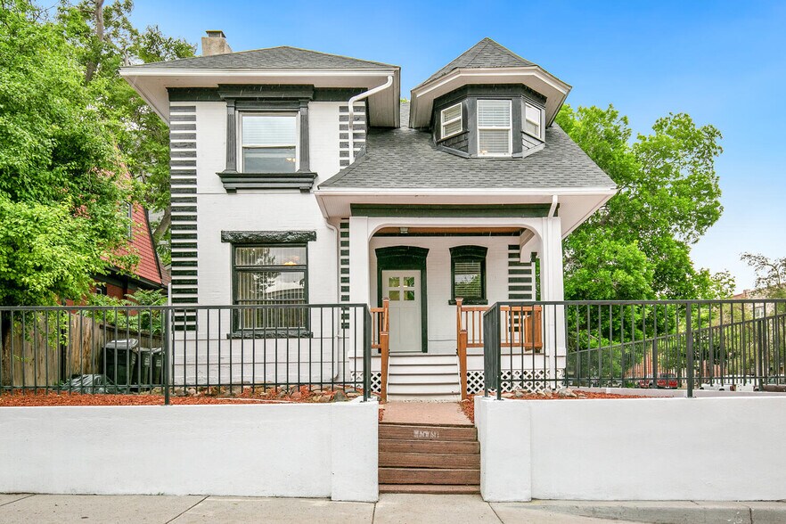 Primary Photo Of 1579 Franklin St, Denver Apartments For Sale