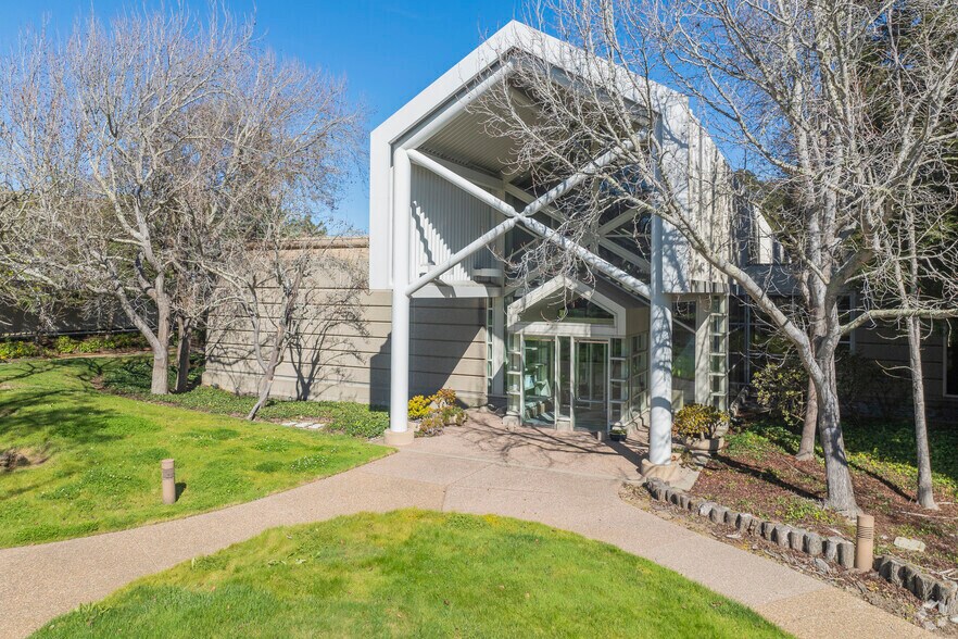 More Photos Of 2600 Hilltop Dr, Richmond Research And Development For Lease