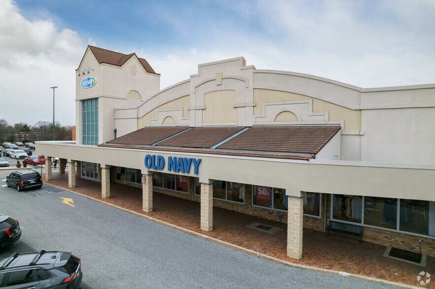 More Photos Of 50 E Wynnewood Rd, Wynnewood Unknown For Lease