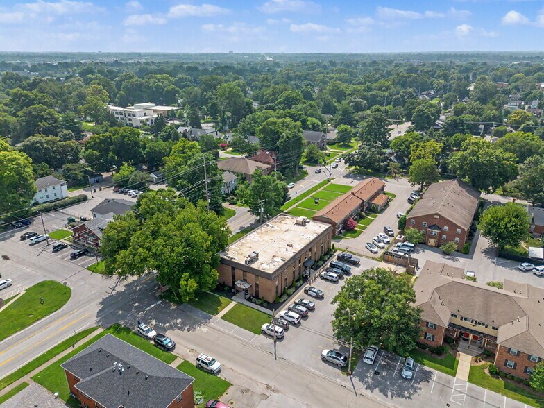 More Photos Of 214 Breckenridge Ln, Louisville Office Residential For Sale
