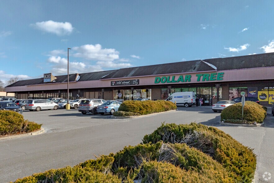 More Photos Of 155-195 Cherry St, Milford, Ct, Milford Storefront For Lease