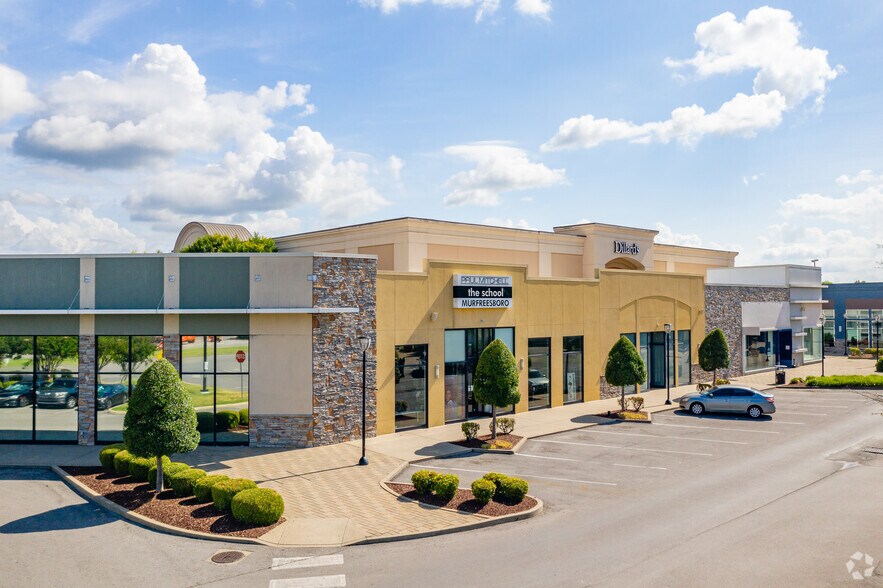 More Photos Of 1720 Old Fort Pky, Murfreesboro General Retail For Sale