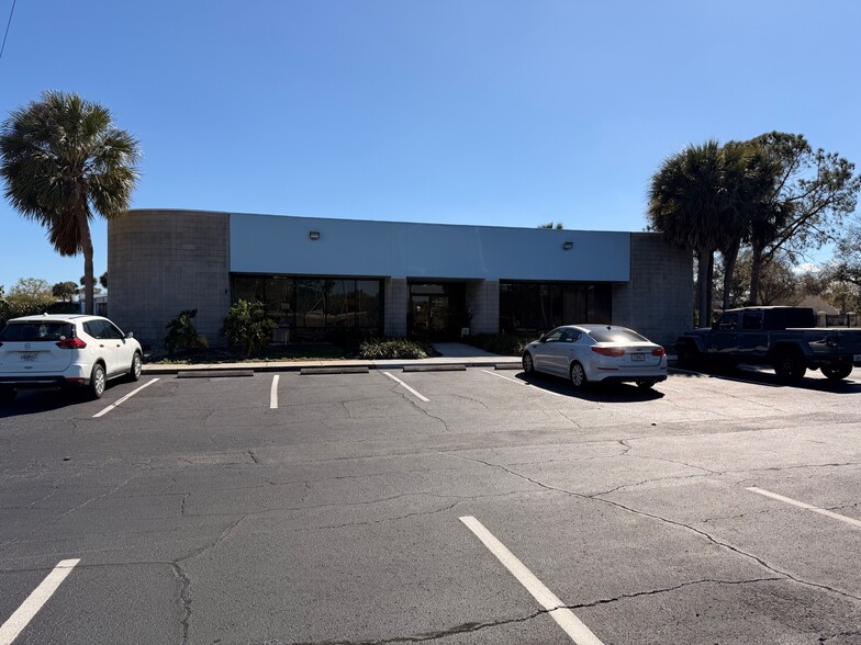 More Photos Of 14333 58th St N, Clearwater Office For Sale
