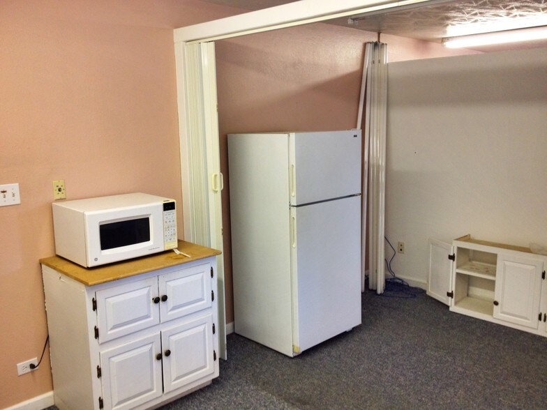 More Photos Of 151 W 2nd St, Delta Office For Sale