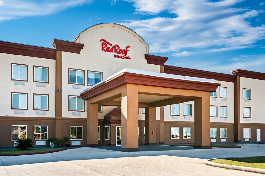 Primary Photo Of 1254 Grand Caillou Rd, Houma Hotel For Sale