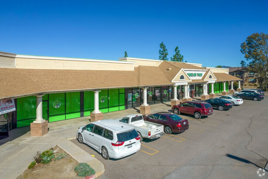 More Photos Of 1853-1855 Main St, Ramona Unknown For Lease