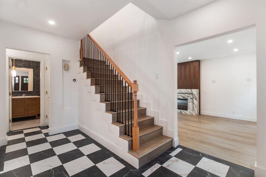 More Photos Of 1718-1726 N Vista St, Los Angeles Apartments For Sale