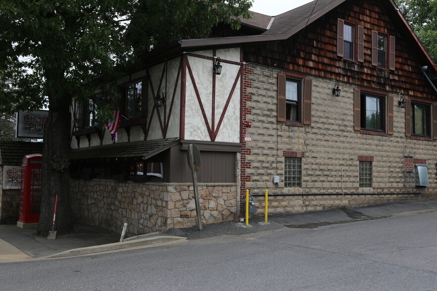 More Photos Of 136 Darrows Ln, Cresaptown Restaurant For Sale