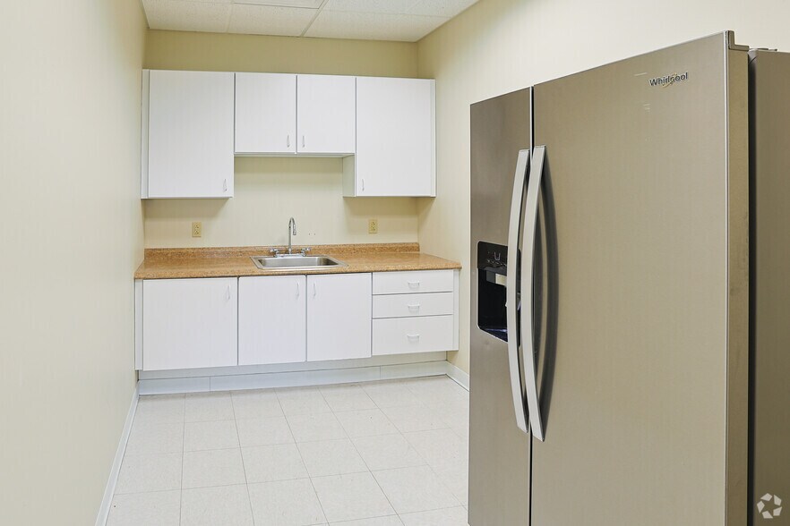 More Photos Of 380 Southpointe Blvd, Canonsburg Office Residential For Lease