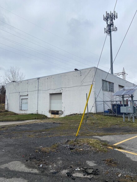 More Photos Of 747 Walden Ave, Buffalo Warehouse For Lease