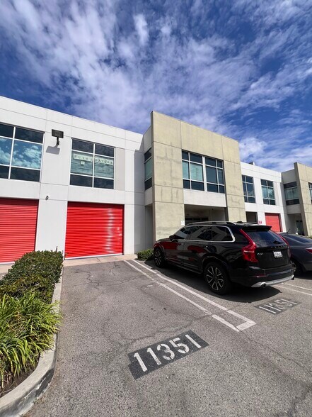 More Photos Of 1135 Westminster Ave, Alhambra Distribution For Sale