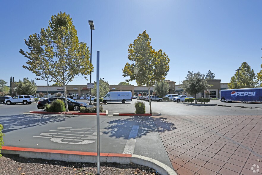 More Photos Of 2146-2190 Solano Way, Concord Storefront For Lease