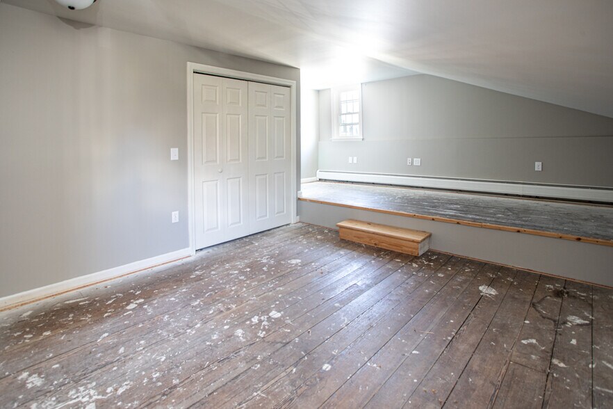 More Photos Of 399 N Main St, Fall River Office Residential For Sale