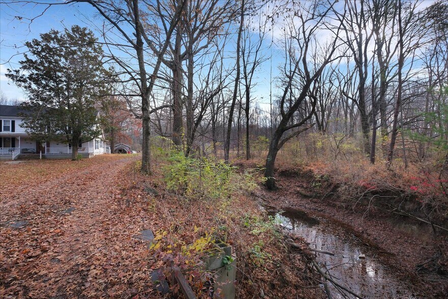 More Photos Of 9512 National Turnpike, Fairdale Land For Sale
