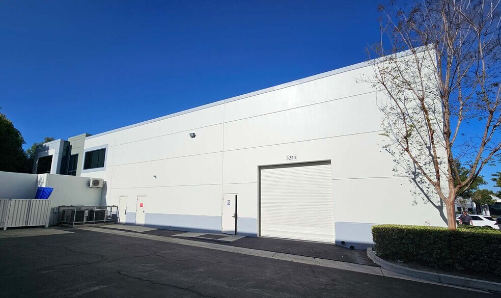 More Photos Of 3254 Grey Hawk Ct, Carlsbad Light Manufacturing For Sale