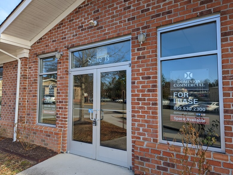 More Photos Of 16021 Kairos Rd, Colonial Heights Medical For Lease