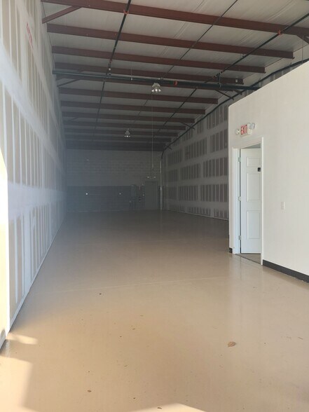 More Photos Of 1550 Tileston Rd, Saint Cloud Warehouse For Lease