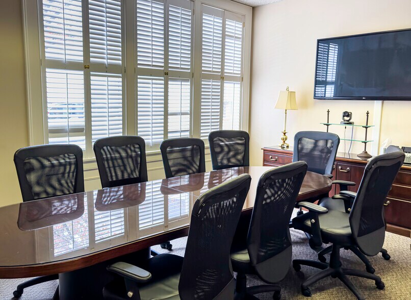 More Photos Of 25 South Court St, Montgomery Office Residential For Sale