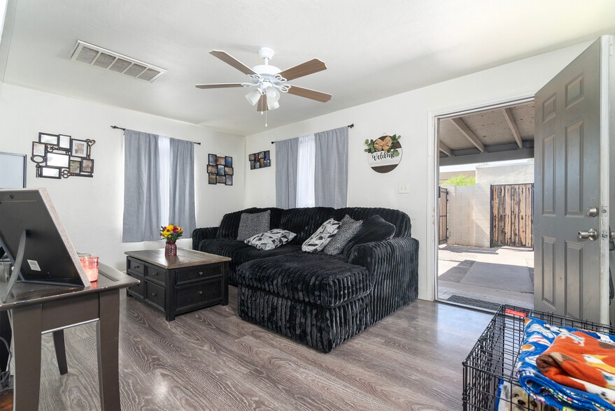 More Photos Of 2142 E Taylor St, Phoenix Multifamily For Sale