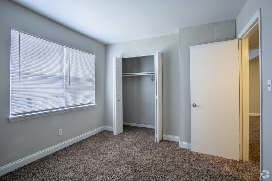 More Photos Of 1 Lakeside Rd, Greenville Apartments For Sale