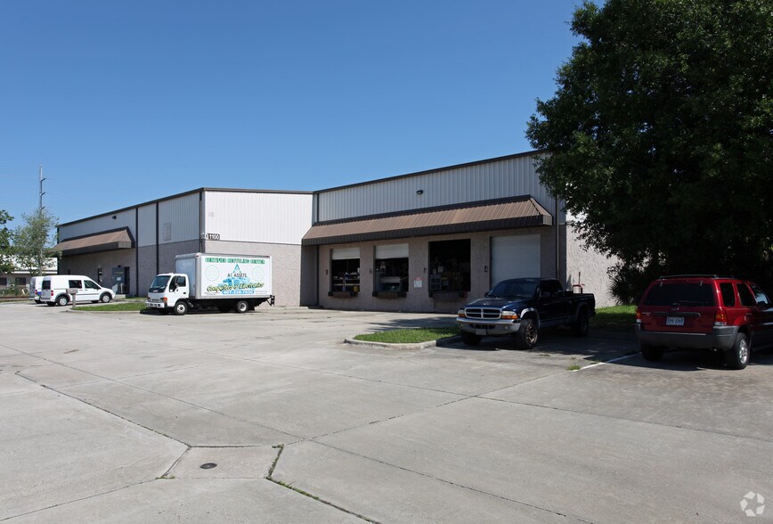 Primary Photo Of 1100 Charles St, Longwood Distribution For Lease