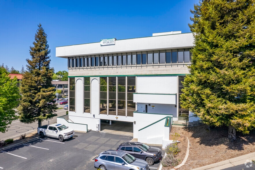 More Photos Of 1901 Olympic Blvd, Walnut Creek Office For Lease