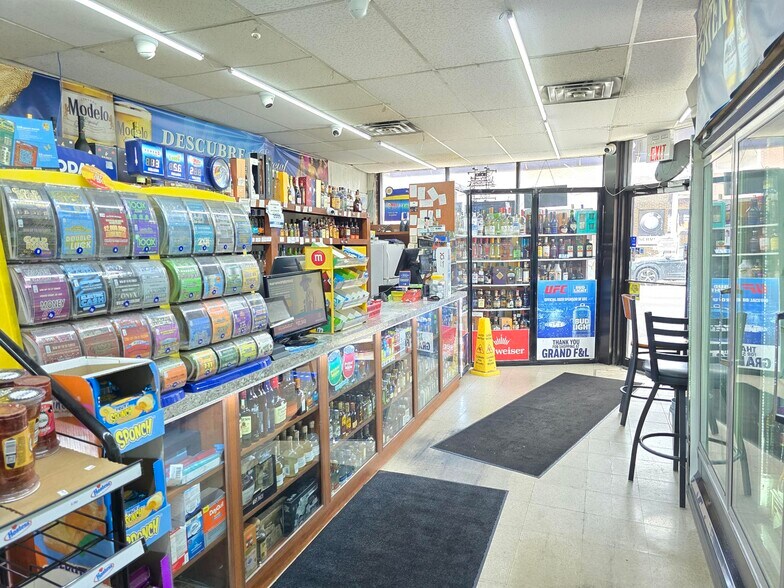 More Photos Of 5118-5120 W Grand Ave, Chicago Apartments For Sale