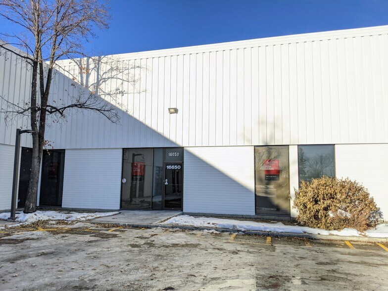 More Photos Of 16630-16678 114th Ave, Edmonton Warehouse For Lease