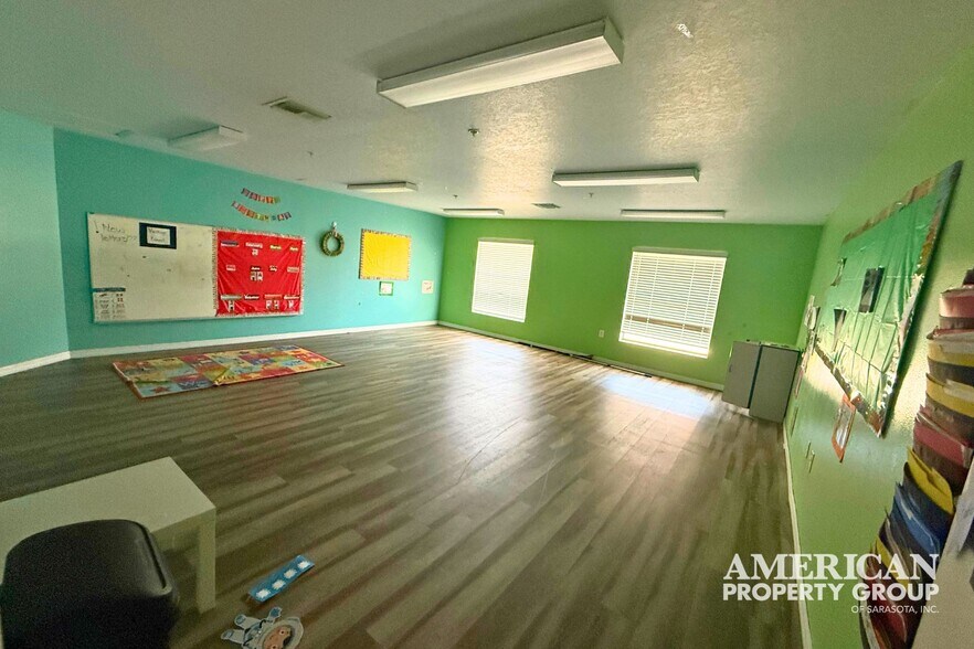 More Photos Of 2209 75th St W, Bradenton Religious Facility For Lease