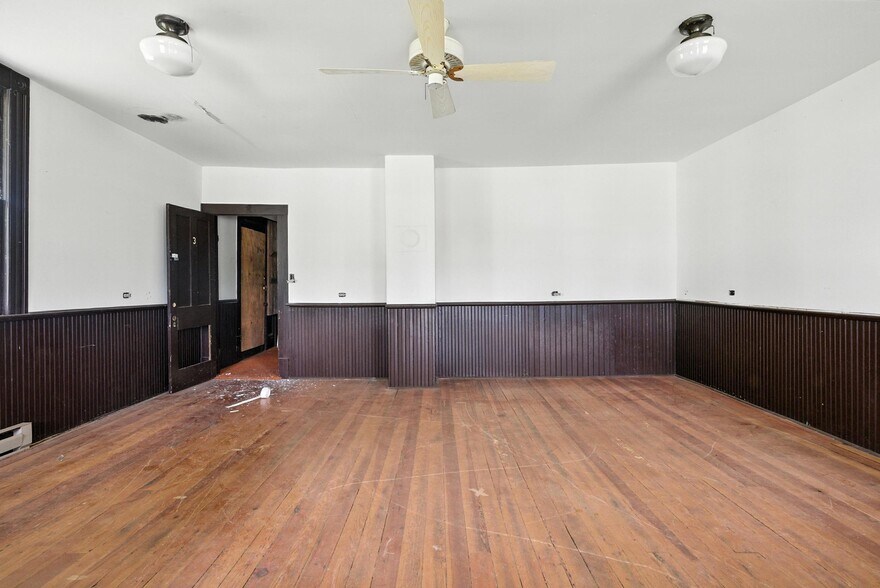 More Photos Of 455 Railroad Ave, Keysville Apartments For Sale