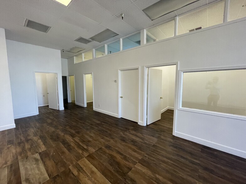 More Photos Of 437 S Gilbert Rd, Mesa Unknown For Lease