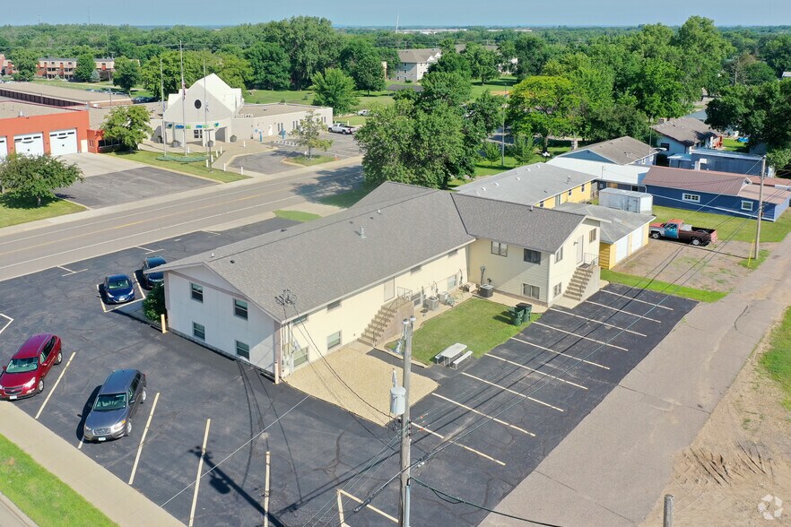 More Photos Of 4 13th Ave N, Waite Park Medical For Sale