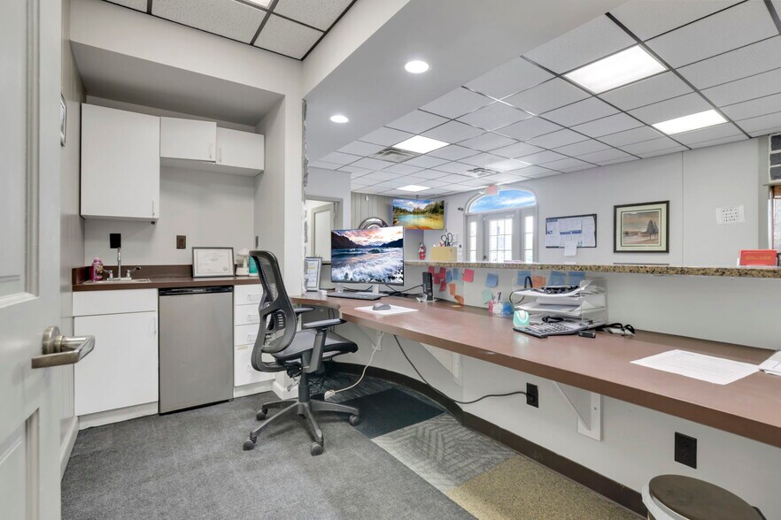 More Photos Of 4241 Kimberly Pky, Columbus Office For Sale