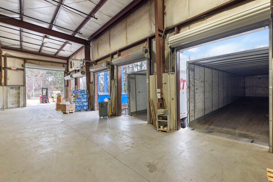 More Photos Of 1611 Otis Way, Florence Distribution For Sale