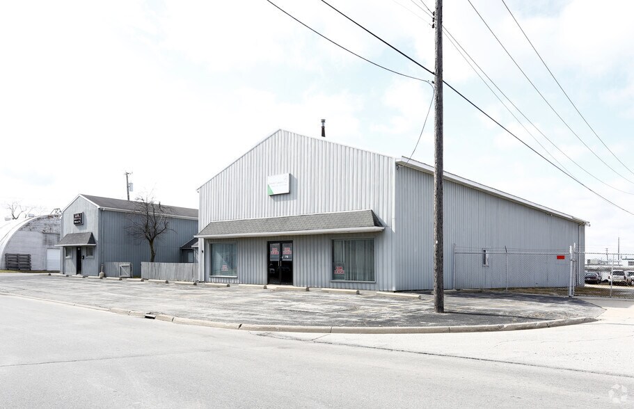 More Photos Of 715 Kingsbury St, Maumee Warehouse For Sale