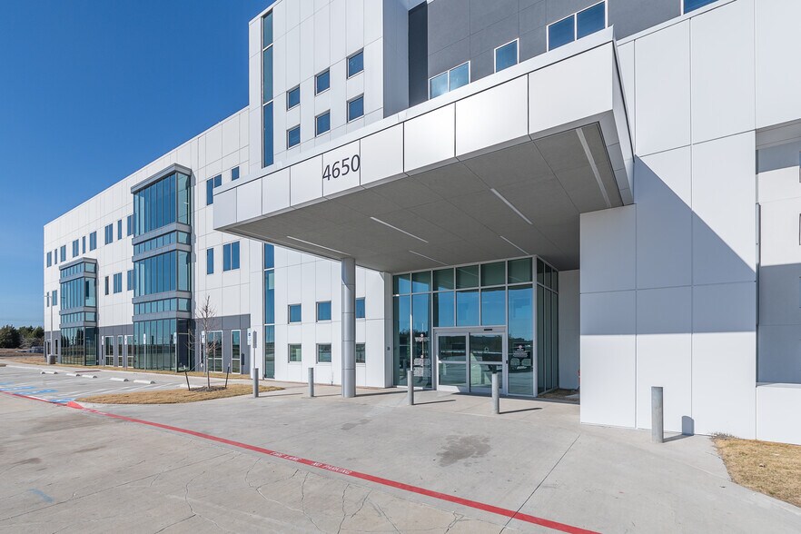 More Photos Of 4650 President George Bush Hwy, Sachse Medical For Lease