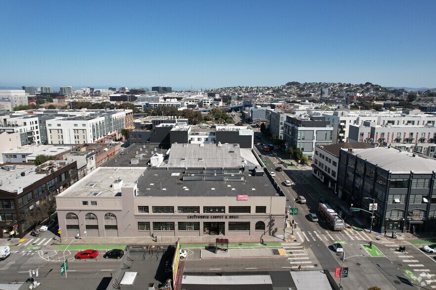 More Photos Of 301-335 8th St, San Francisco Showroom For Lease