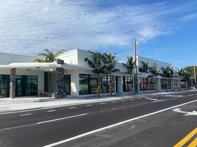 More Photos Of 101 SW 27th Ave, Fort Lauderdale General Retail For Lease